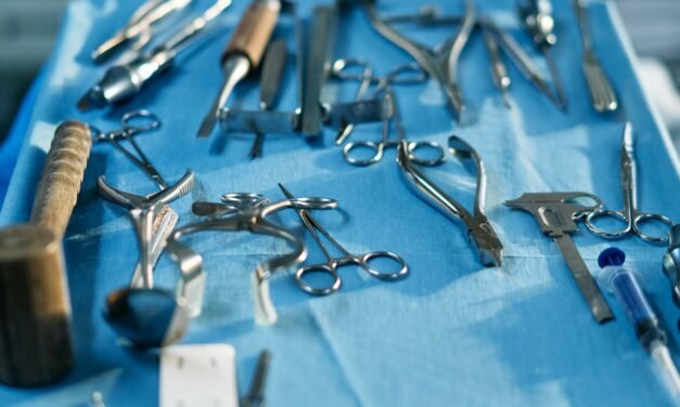 Intuitive Surgical Shares Drop in Price